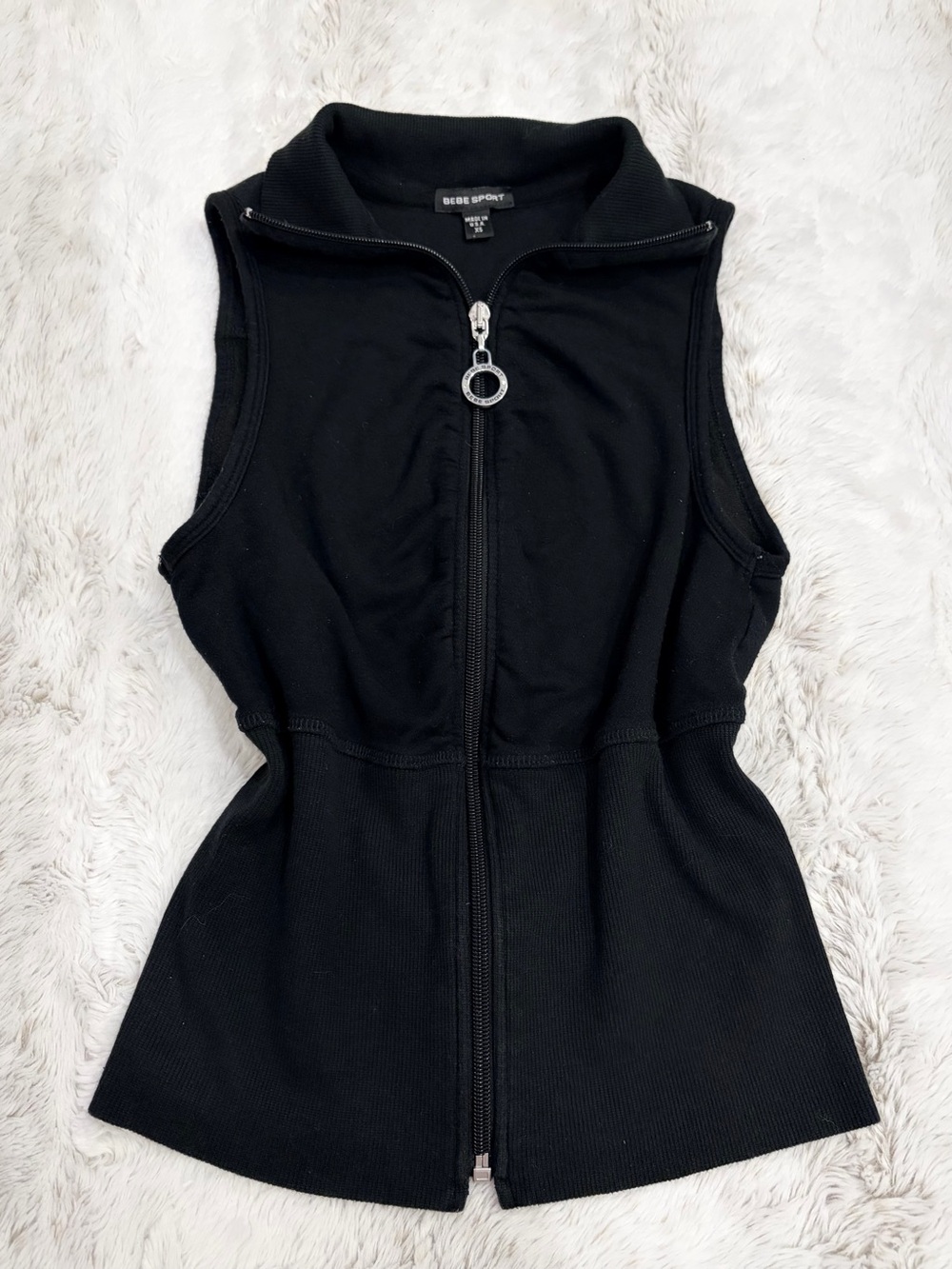 🖤 RARE Bebe Vintage Y2K Sport Snatched Waist Zip Vest Top McBling Athleisure